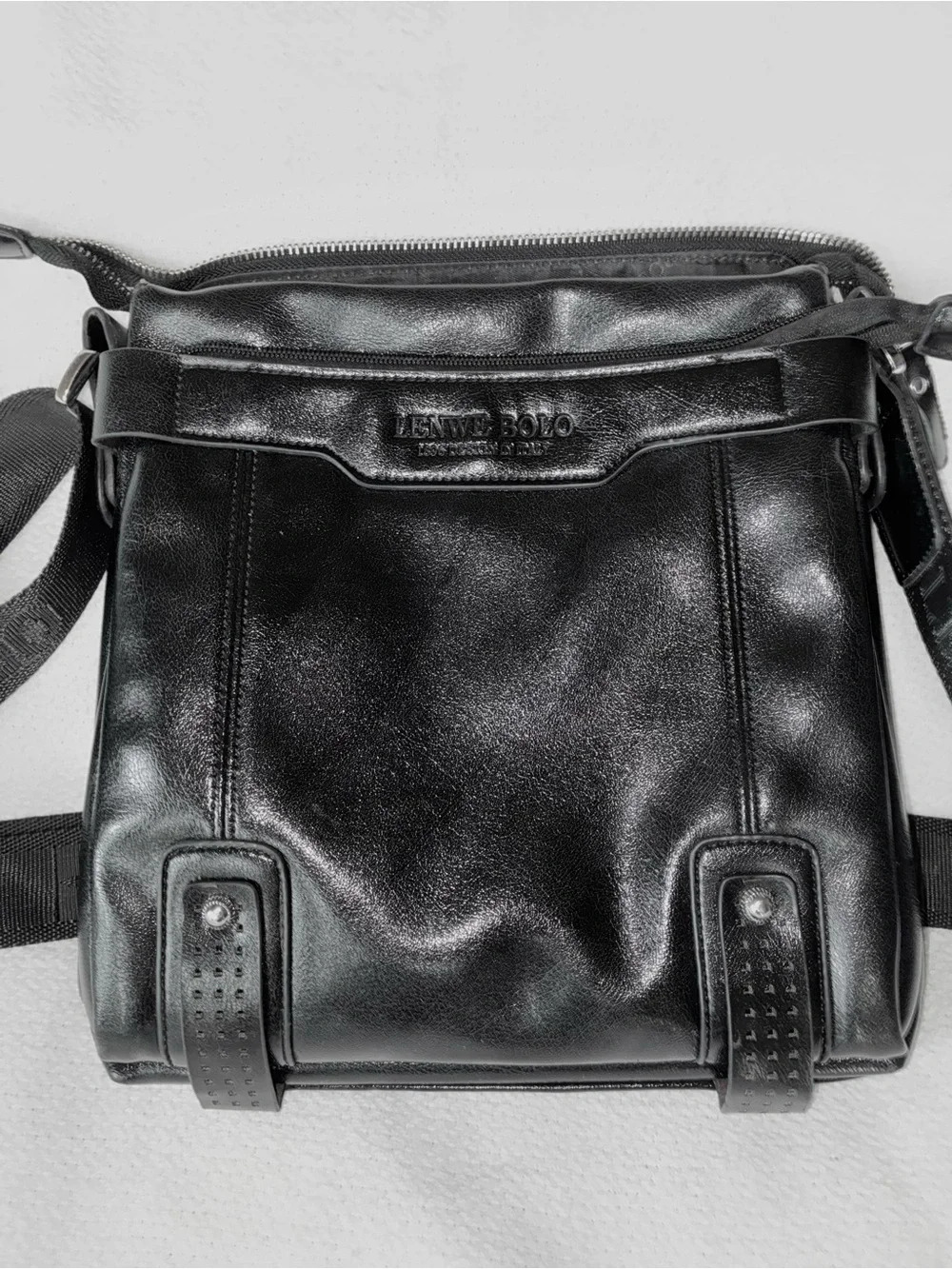 Lenwe Bolo Made in Italy Black Vegan Leather Messenger Crossbody